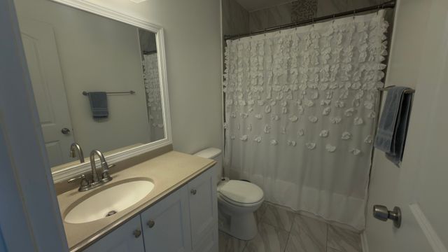 17335 W Maple Lane 17335, Gurnee, IL 60031