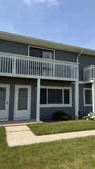 17335 W Maple Lane 17335, Gurnee, IL 60031