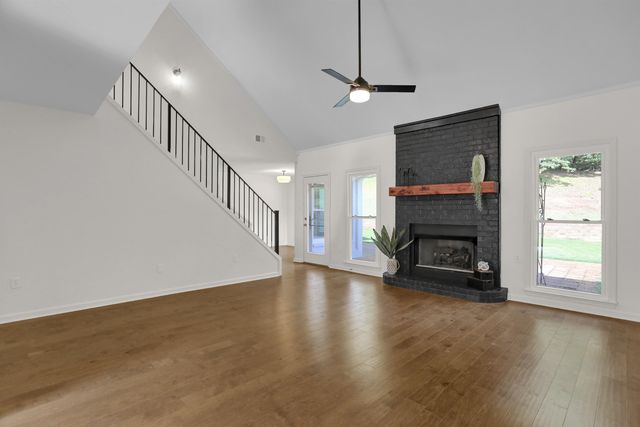 4151 SPARROW HILL DR, Lakeland, TN 38002