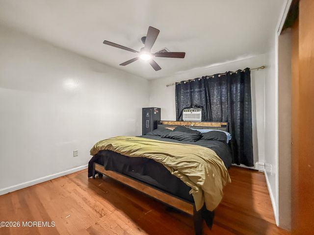 1 Glenwood Road, Toms River, NJ 08753