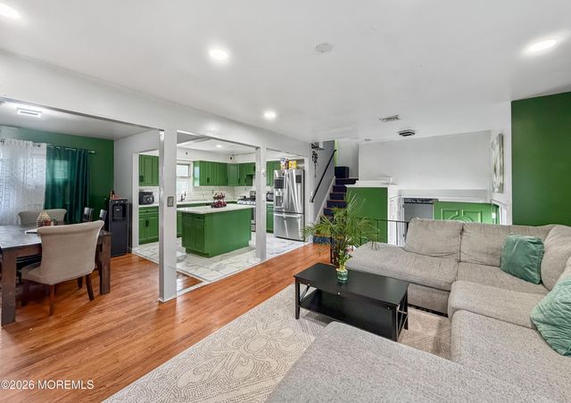 1 Glenwood Road, Toms River, NJ 08753