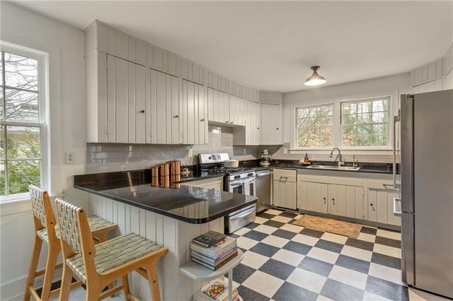 3202 Dunn SE Street, Smyrna, GA 30080