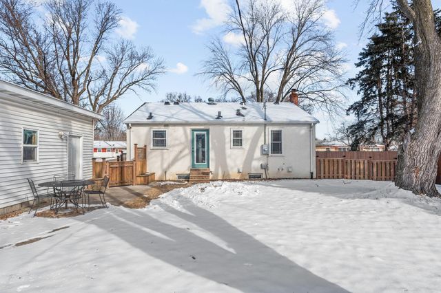 9803 93rd Place N, Maple Grove, MN 55369