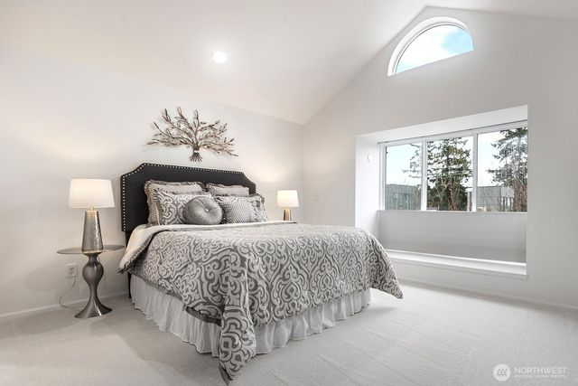 11870 SE 5th Street, Bellevue, WA 98005