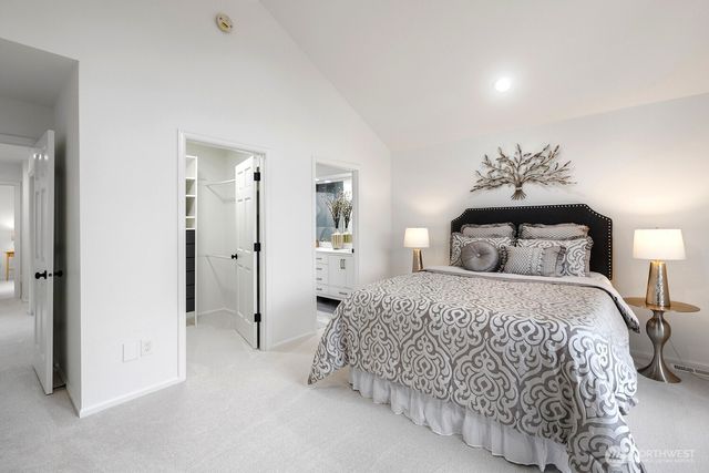 11870 SE 5th Street, Bellevue, WA 98005