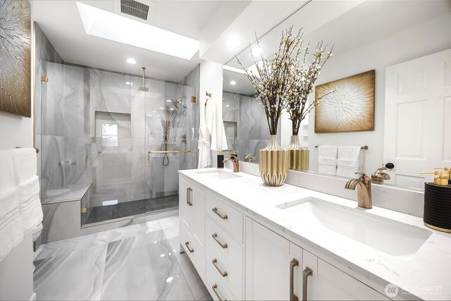 11870 SE 5th Street, Bellevue, WA 98005