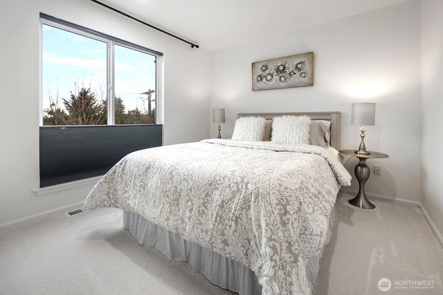 11870 SE 5th Street, Bellevue, WA 98005