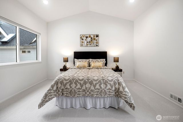 11870 SE 5th Street, Bellevue, WA 98005