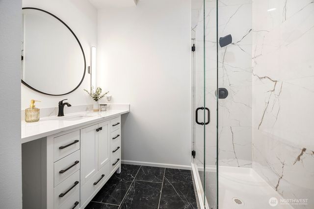 11870 SE 5th Street, Bellevue, WA 98005