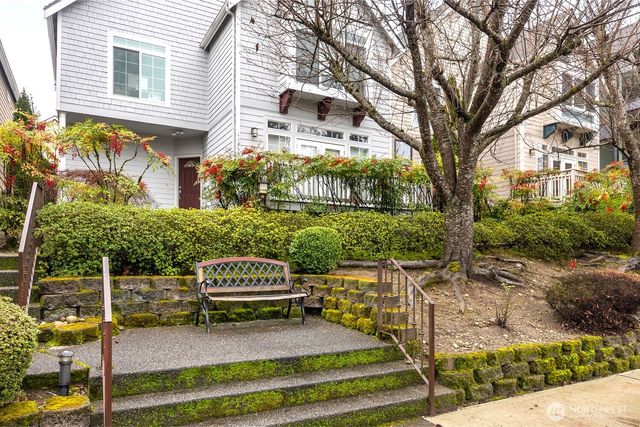 11870 SE 5th Street, Bellevue, WA 98005