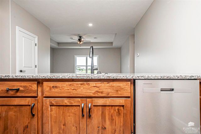 1806 Broadfoot Drive, Abilene, KS 67410