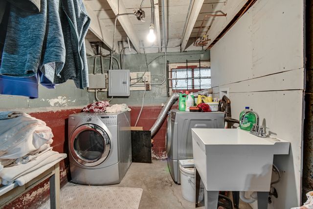 11548 S Normal Avenue, Chicago, IL 60628