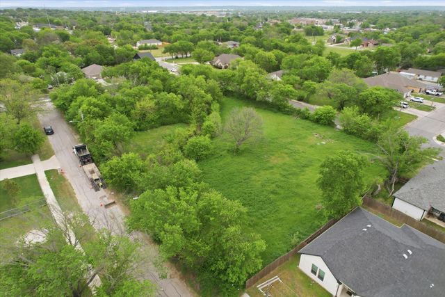 5301 Elgin Street, Fort Worth, TX 76105