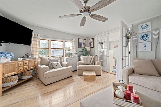 8 Water St, Marshfield, MA 02050