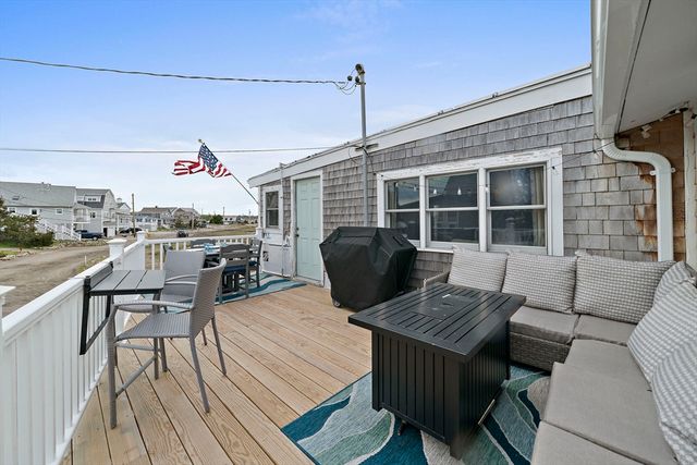 8 Water St, Marshfield, MA 02050