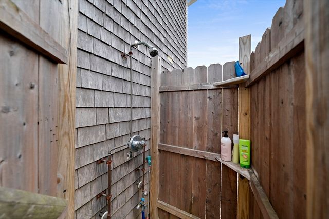 8 Water St, Marshfield, MA 02050