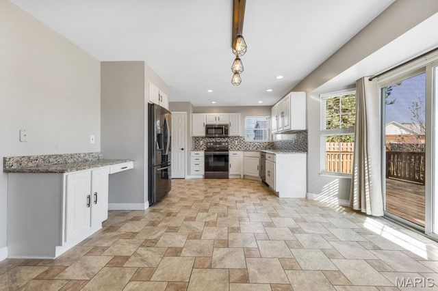 77 Winchester Court, Wright City, MO 63390