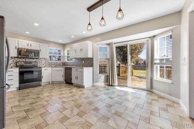 77 Winchester Court, Wright City, MO 63390