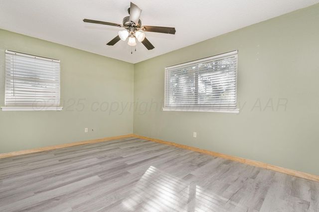 5208 HILLSIDE Road, Amarillo, TX 79109