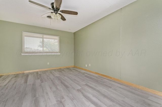 5208 HILLSIDE Road, Amarillo, TX 79109