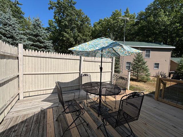 7502 Tolliver Street, Mears, MI 49436