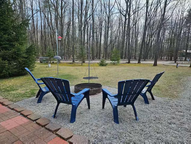 7502 Tolliver Street, Mears, MI 49436