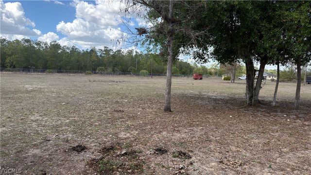 3931 2nd AVE SE, Naples, FL 34117