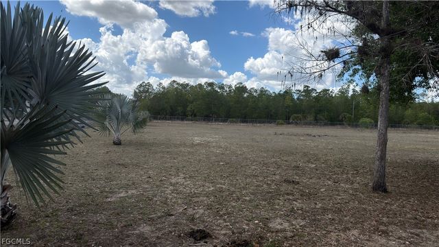 3931 2nd AVE SE, Naples, FL 34117
