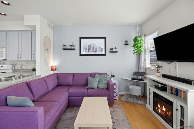 7454 E 28th Avenue 3, Denver, CO 80238