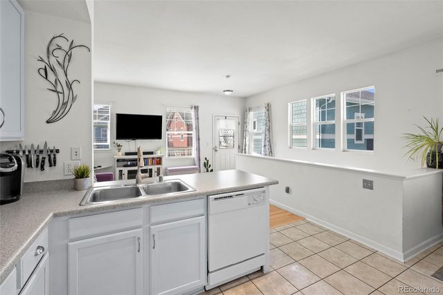 7454 E 28th Avenue 3, Denver, CO 80238