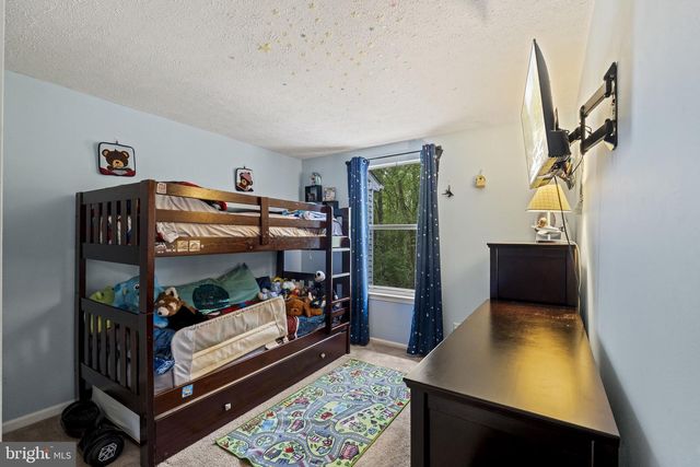 1 FORESTVIEW CT, Marlton, NJ 08053