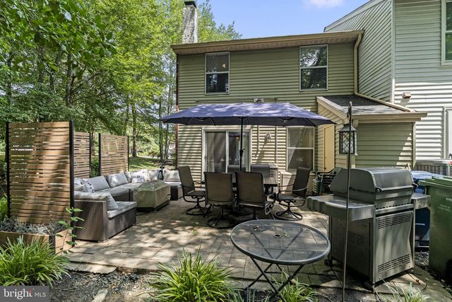 1 FORESTVIEW CT, Marlton, NJ 08053