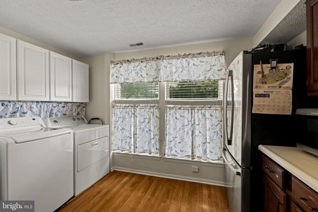 1 FORESTVIEW CT, Marlton, NJ 08053