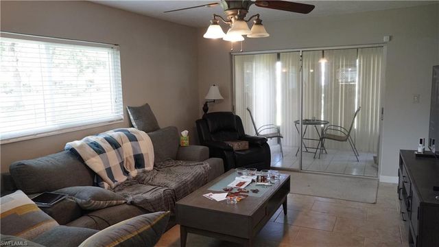 2100 Barkeley LN 1, Fort Myers, FL 33907