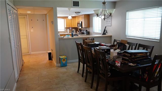 2100 Barkeley LN 1, Fort Myers, FL 33907