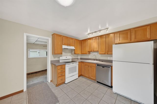 29360 Howard Avenue, Madison Heights, MI 48071