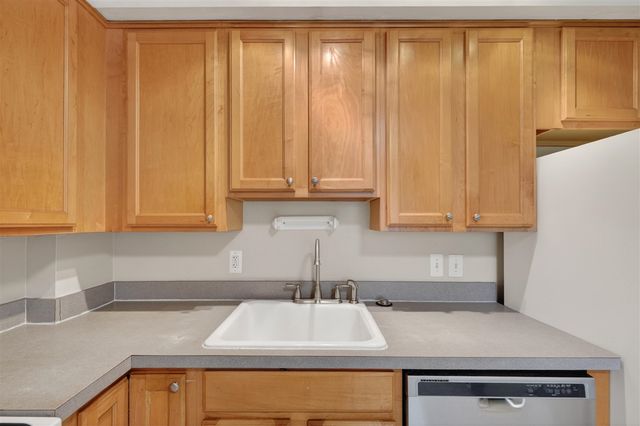 29360 Howard Avenue, Madison Heights, MI 48071