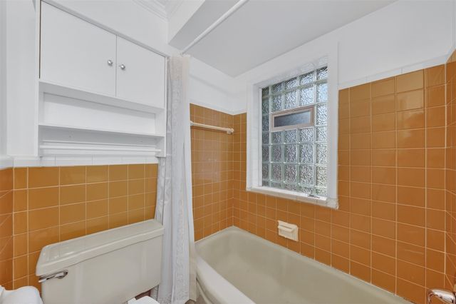 29360 Howard Avenue, Madison Heights, MI 48071