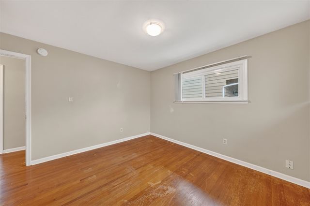 29360 Howard Avenue, Madison Heights, MI 48071