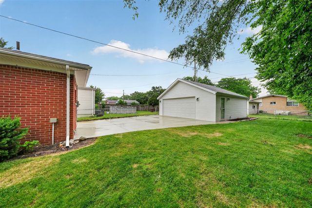 29360 Howard Avenue, Madison Heights, MI 48071