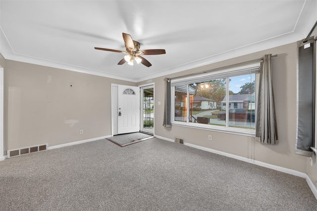 29360 Howard Avenue, Madison Heights, MI 48071
