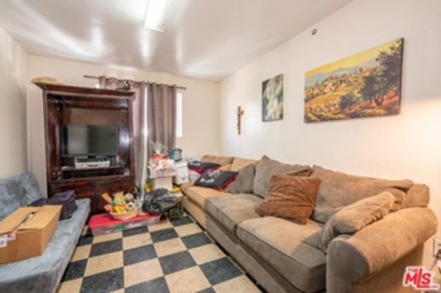 2403 1ST Street, Los Angeles, CA 90033