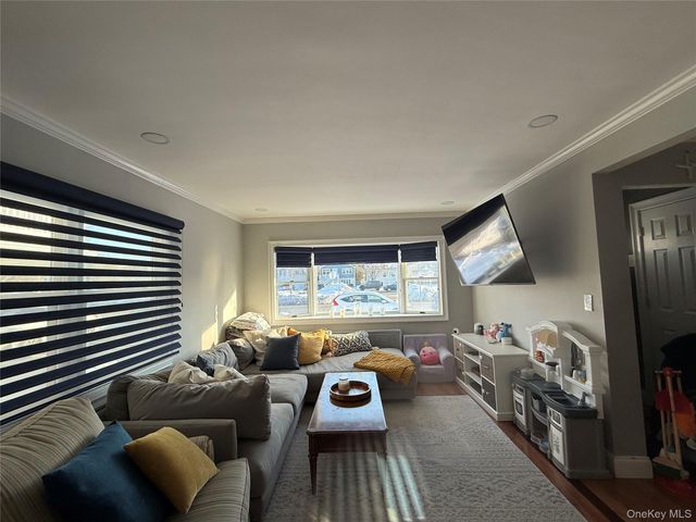 433 W Park Avenue W 1, Long Beach, NY 11561