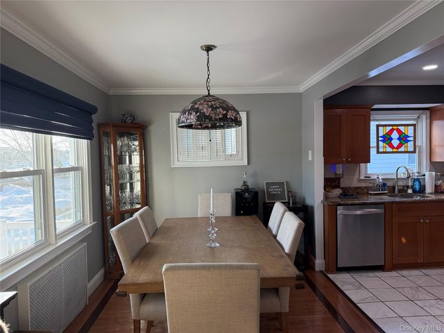 433 W Park Avenue W 1, Long Beach, NY 11561