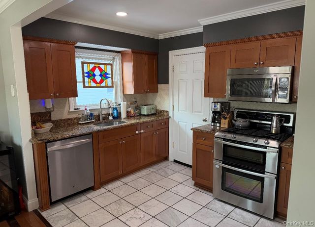 433 W Park Avenue W 1, Long Beach, NY 11561