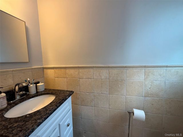 433 W Park Avenue W 1, Long Beach, NY 11561