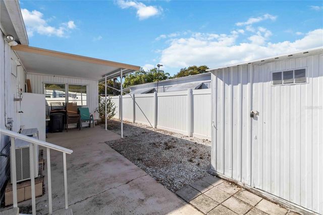 5203 W PINE STREET N, St Petersburg, FL 33709