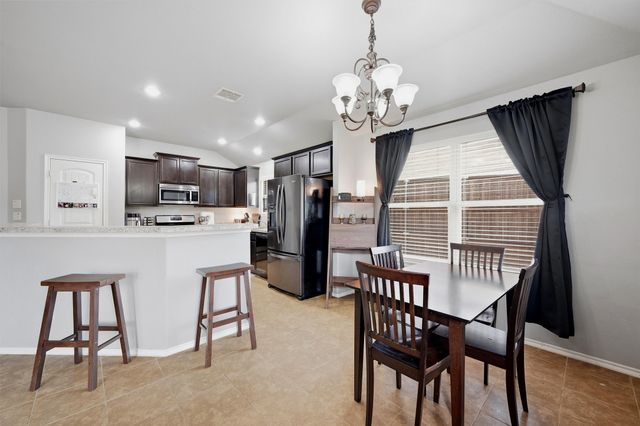 409 Bryn Mawr Lane, Van Alstyne, TX 75495