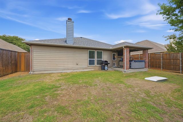 409 Bryn Mawr Lane, Van Alstyne, TX 75495