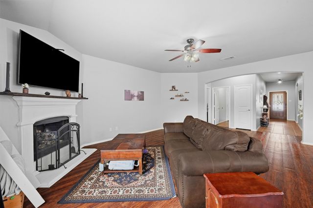 409 Bryn Mawr Lane, Van Alstyne, TX 75495
